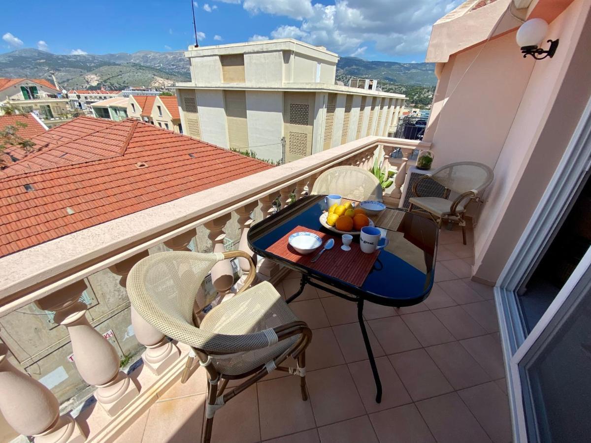 Valeria'S Apartment อาร์กอสโตลี ภายนอก รูปภาพ